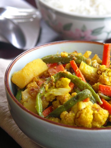 sweet-spicy-mixed-vegetable-1