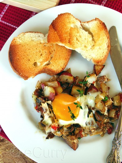 Skillet Eggs with potatoes and mushrooms 8