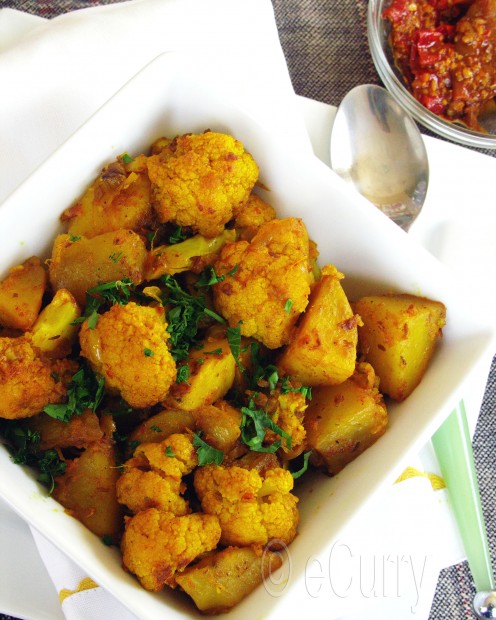 Aloo Gobi/Spiced Cauliflower and Potatoes