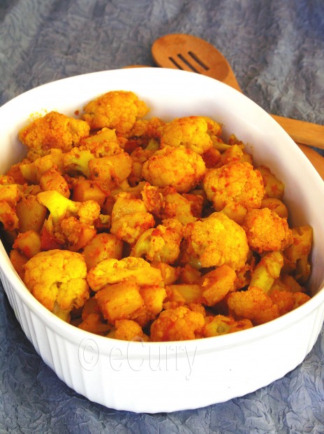 Cauliflower with Tomatoes