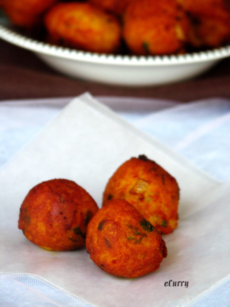 Alu Pakora/Aloo vada