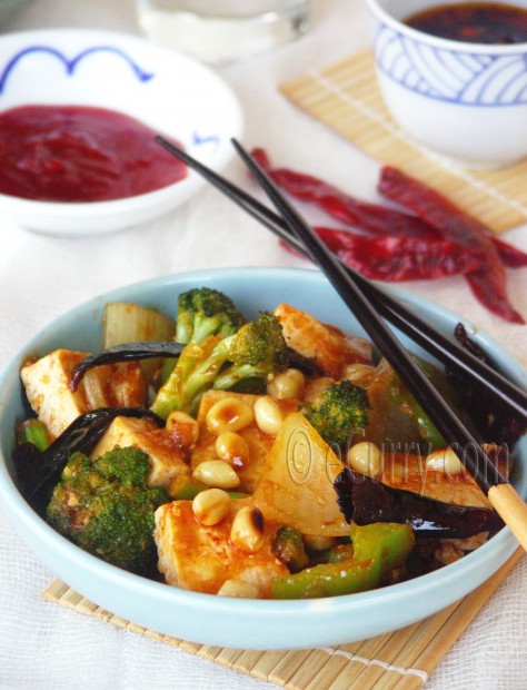 Tofu Stir Fried with Peanuts