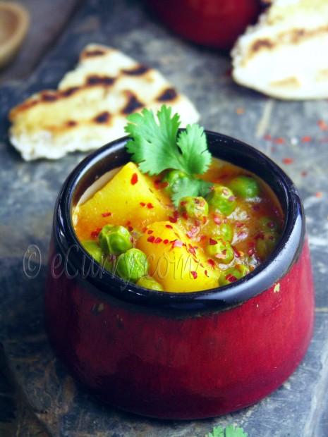 Aloo Matar/Peas and Potato Curry