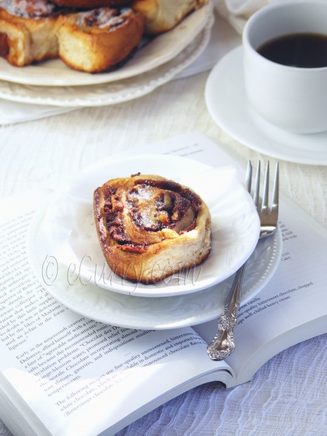 Caramelized Apple Walnut Cinnamon Roll 