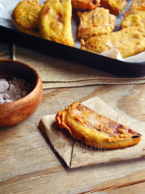 Beguni - batter fried eggplants