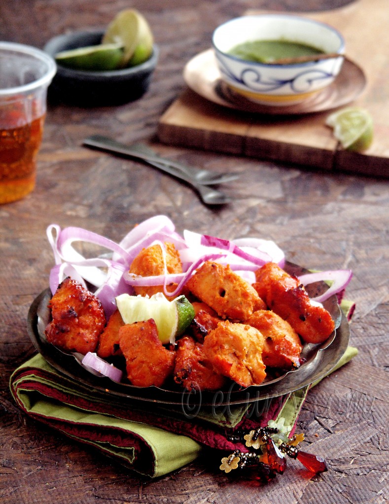 Murgh Tikka/Skewered chicken kebab