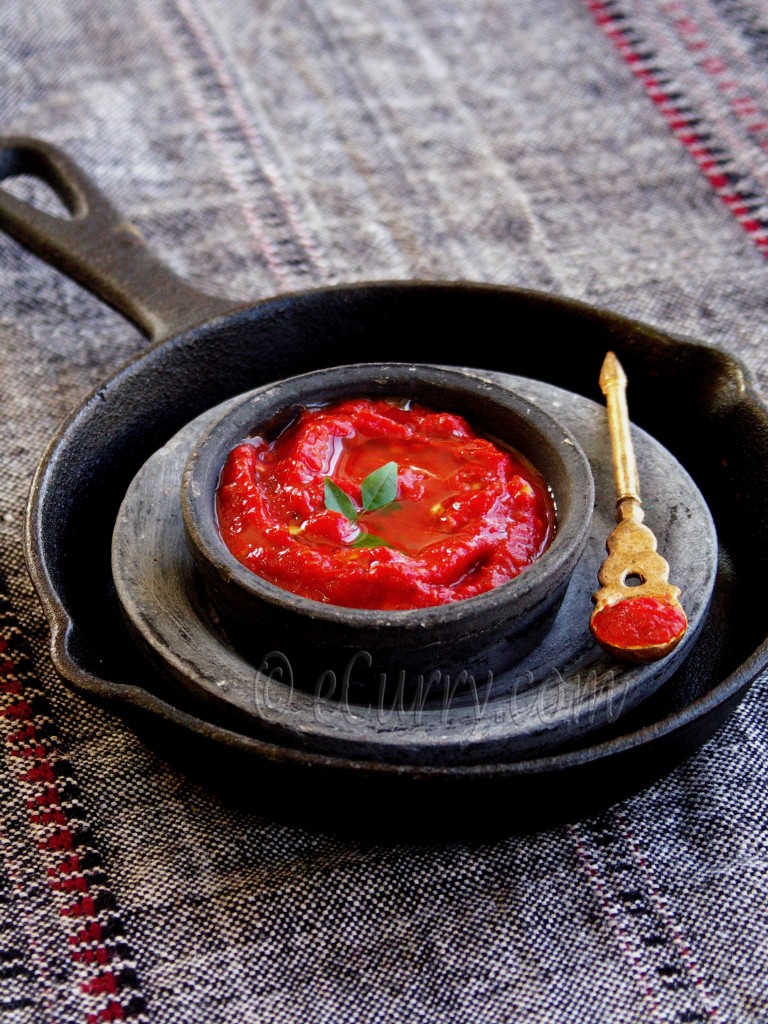 roasted tomato and pepper chutney/dip/sauce