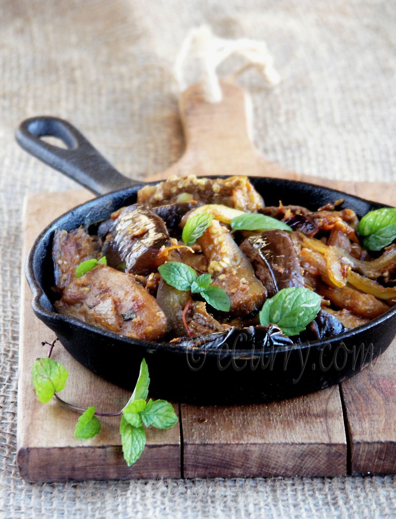 eggplant with tomato, garlic and mint