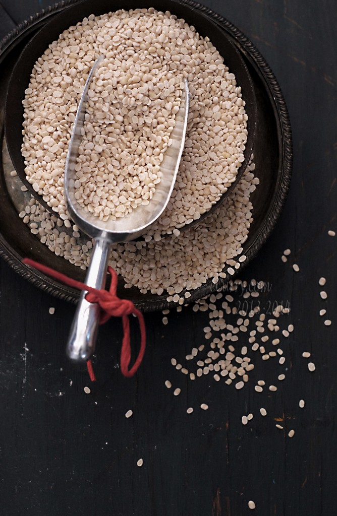 Urad-Dal-Raw-White-Lentils-1.jpg