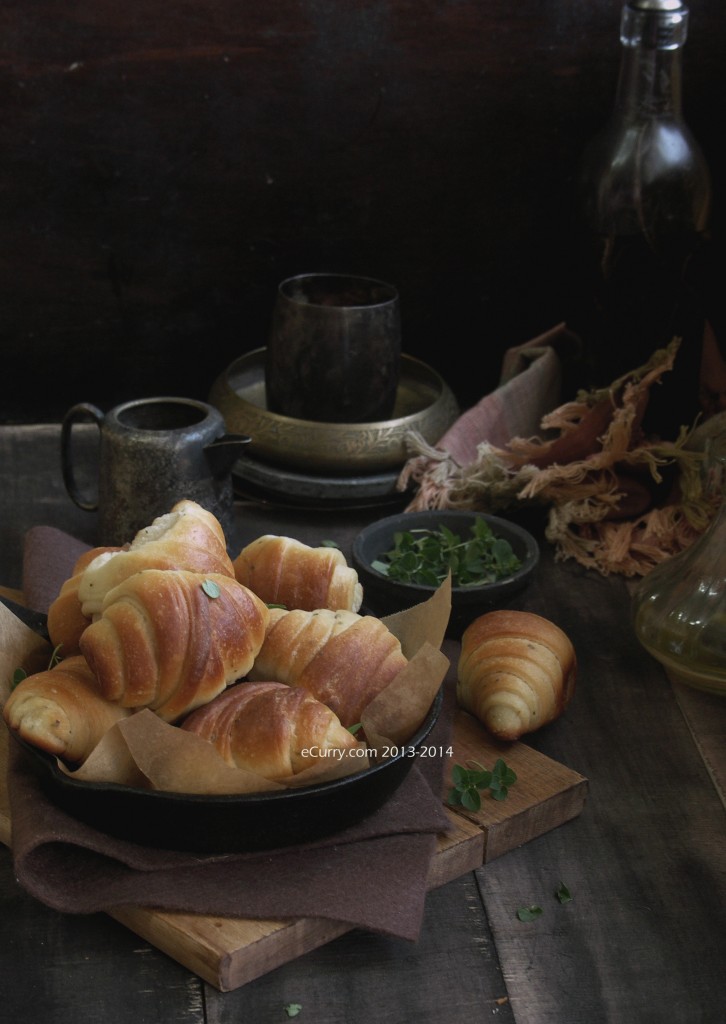 Garlic and Herb Crescent Roll 7