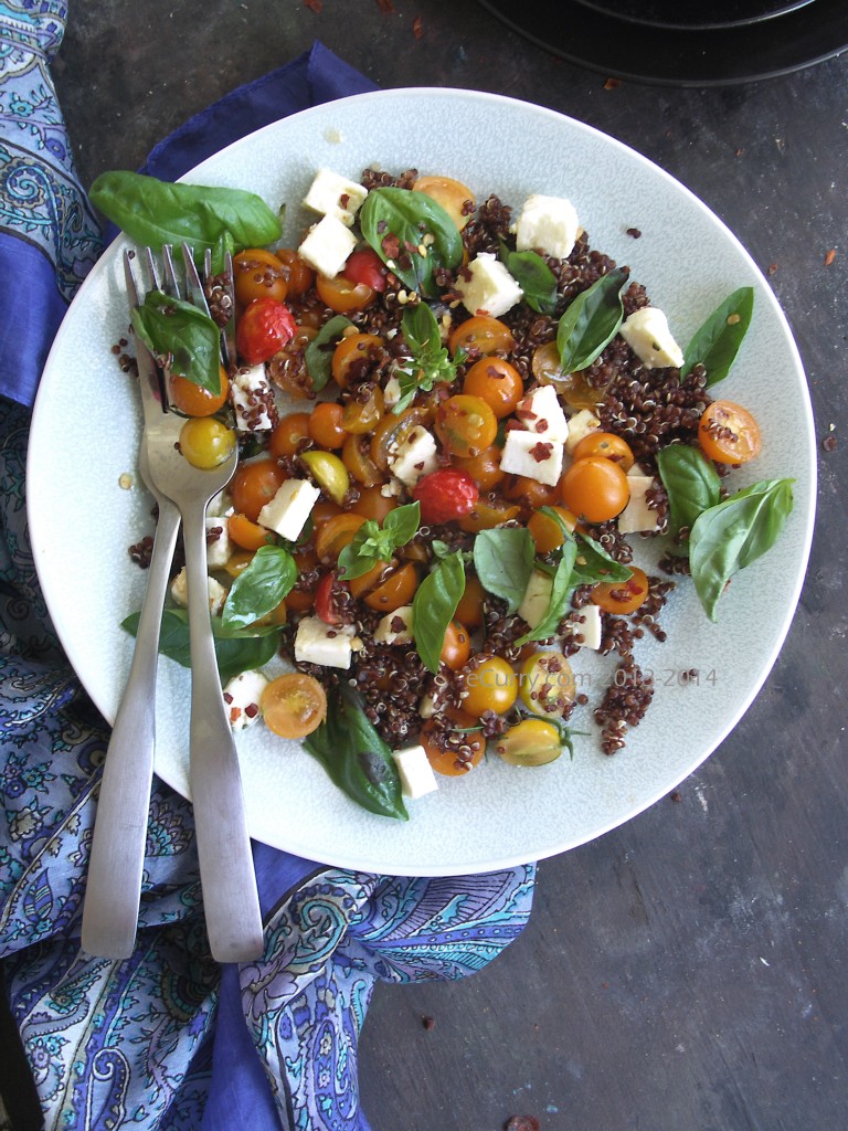 Quinoa-and-Garden-Caprese-Salad-2.jpg