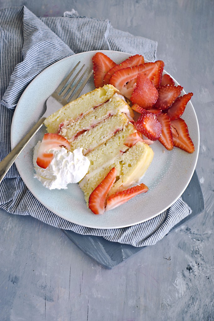 Strawberry lemon layer cake 3