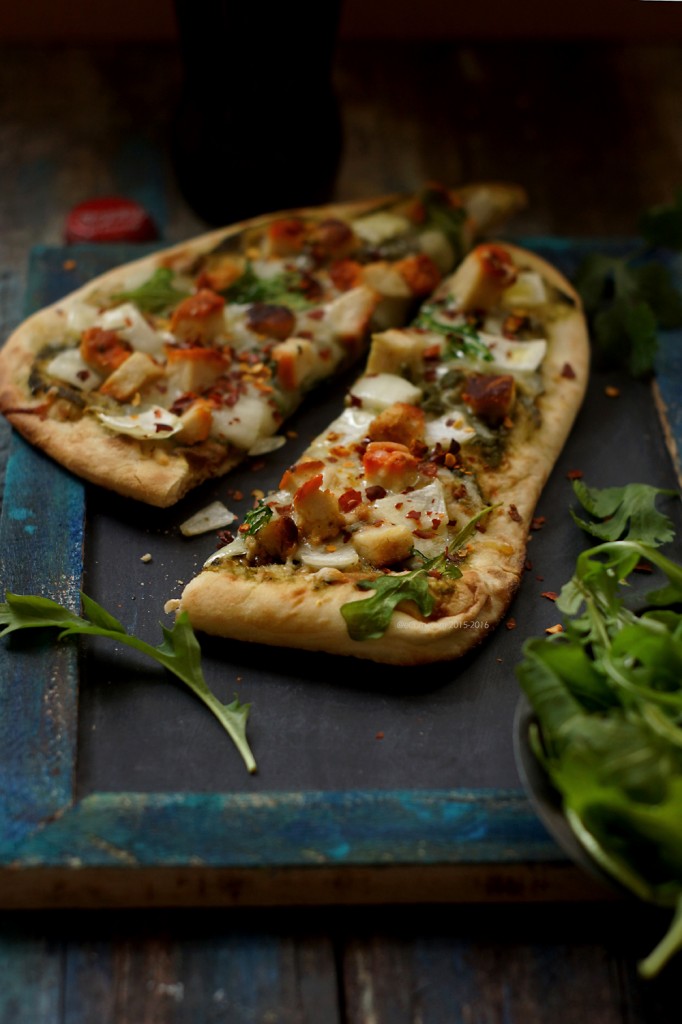 Chicken Tikka Naan Pizza 7464_2