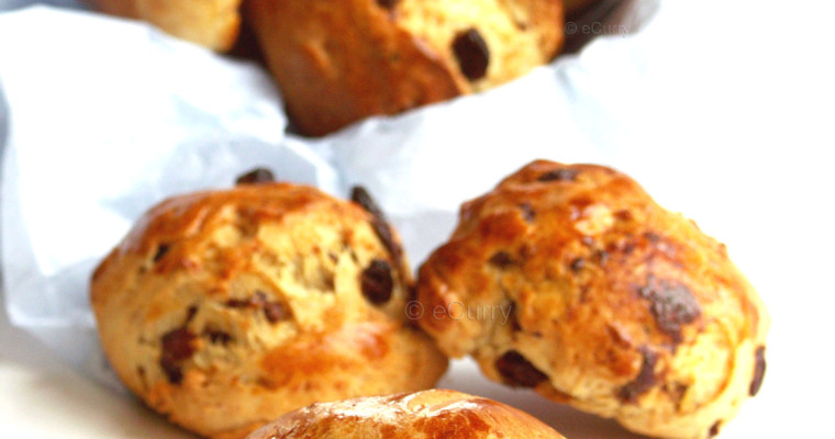 Velikonocni Kruhki: Slovenian Easter Buns