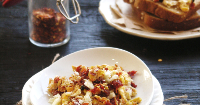 Scrambled Eggs with Sun-Dried Tomatoes and Feta