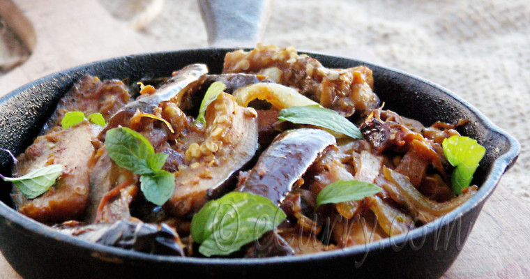 Eggplant with Tomato, Garlic and Mint