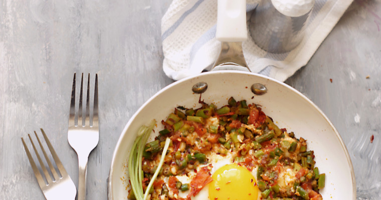 Fried Egg with Asparagus and Feta Hash