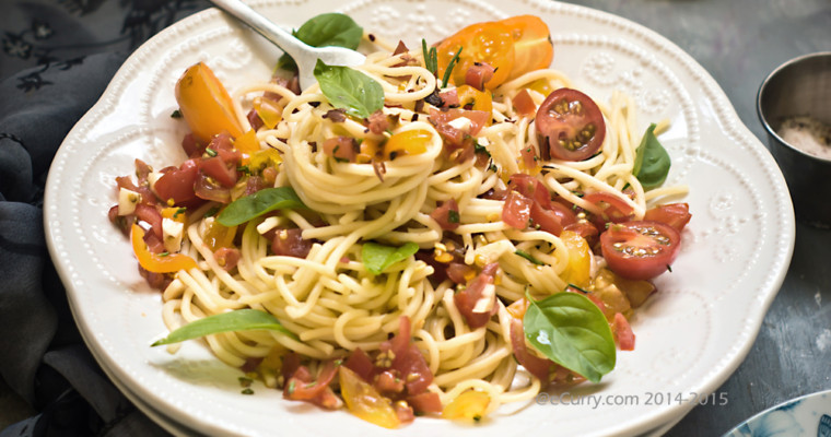 Pasta with Salsa Cruda